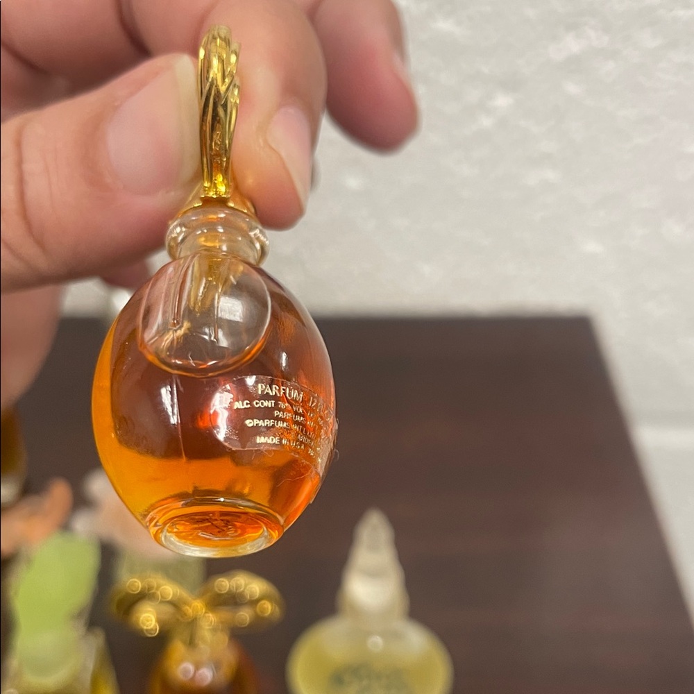 Assorted Mini Perfume Bottles Collection - Picture 10 of 10